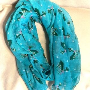 Adorable lightweight scarf. Deer with Bows. The cutest.